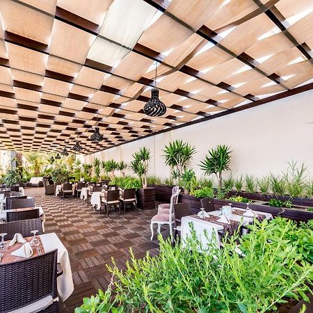 Vuni Palace Premium Hotel & Spa & Casino Beachfront Location ! Кирения Экстерьер фото