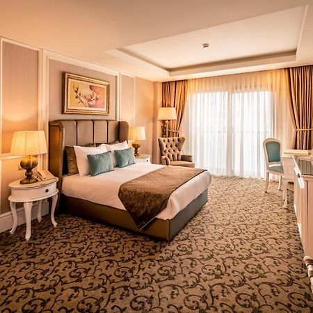 Vuni Palace Premium Hotel & Spa & Casino Beachfront Location ! Кирения Экстерьер фото