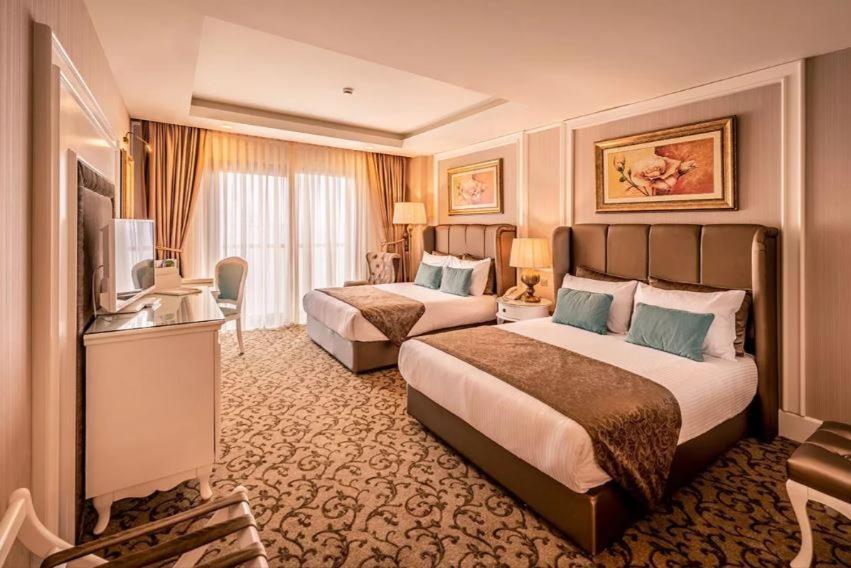 Vuni Palace Premium Hotel & Spa & Casino Beachfront Location ! Кирения Экстерьер фото