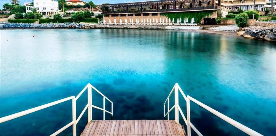 Vuni Palace Premium Hotel & Spa & Casino Beachfront Location ! Кирения Экстерьер фото
